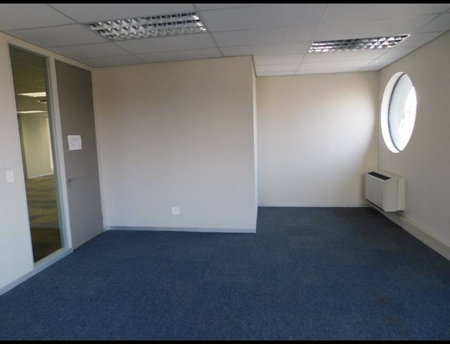 412M² OFFICE TO LET IN ILLOVO